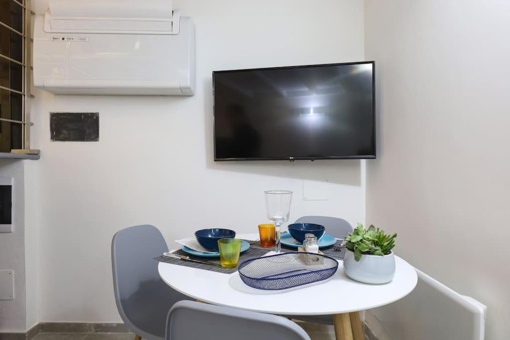 Cozy Loft Navigli, Close To Duomo And Bocconi - Italy Flat Vacation Milán Exterior foto