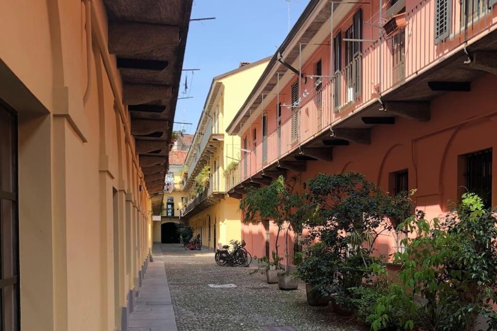 Cozy Loft Navigli, Close To Duomo And Bocconi - Italy Flat Vacation Milán Exterior foto